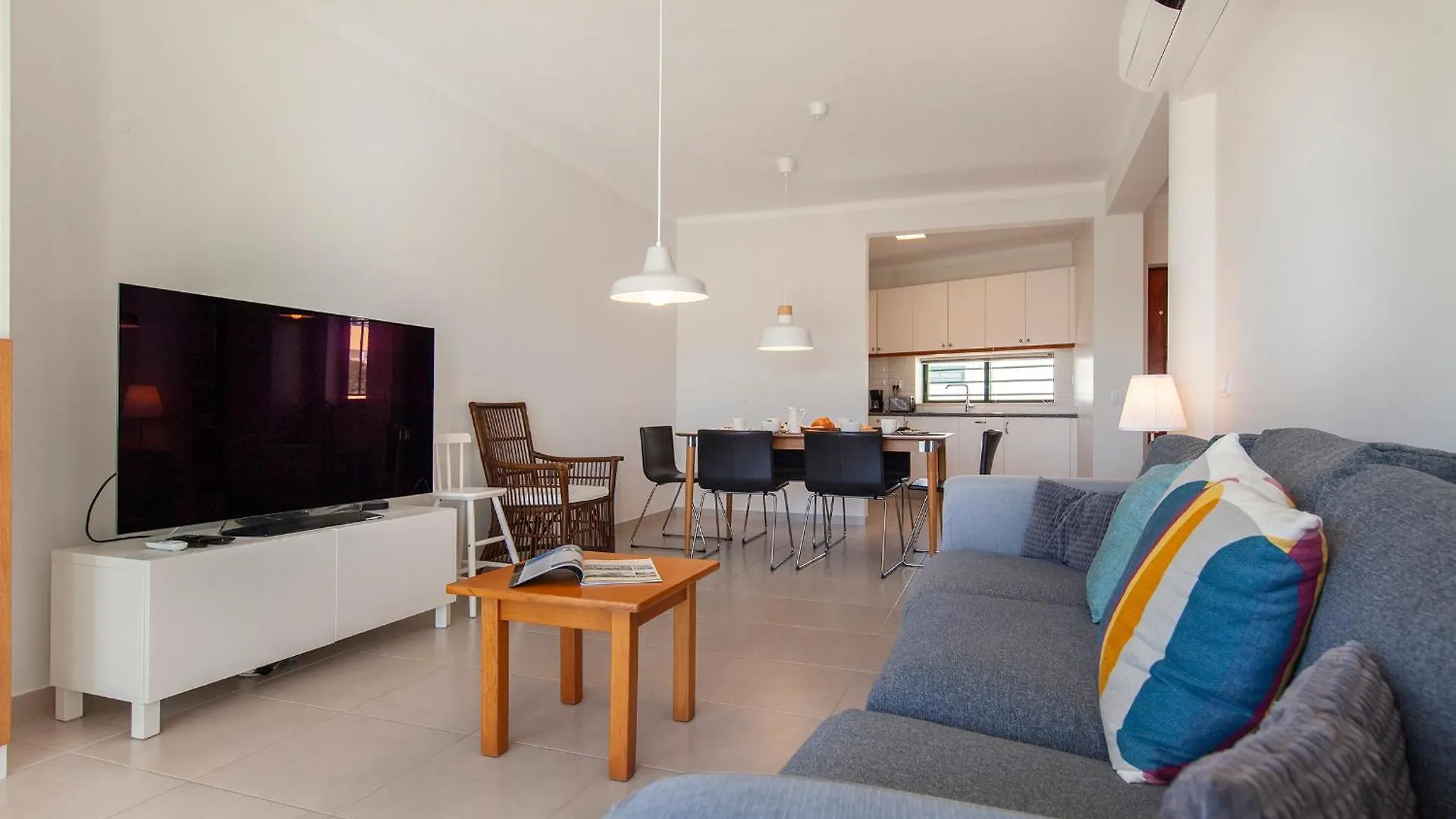 Apartamento Quinta Dos Pinheiros Lagos 0*,
